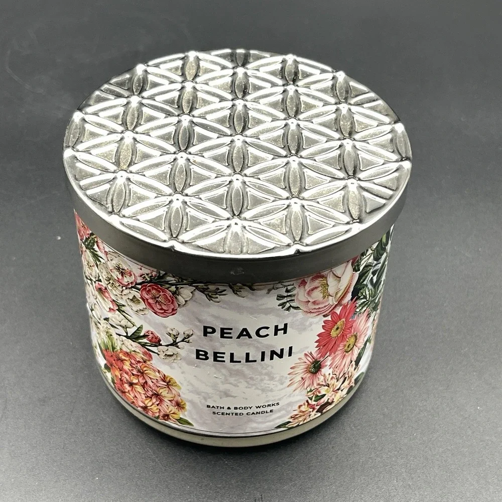 Bath‎ & Body Works Peach Bellini 3 Wick Candle Floral Lid 14.5 oz - Picture 4 of 6